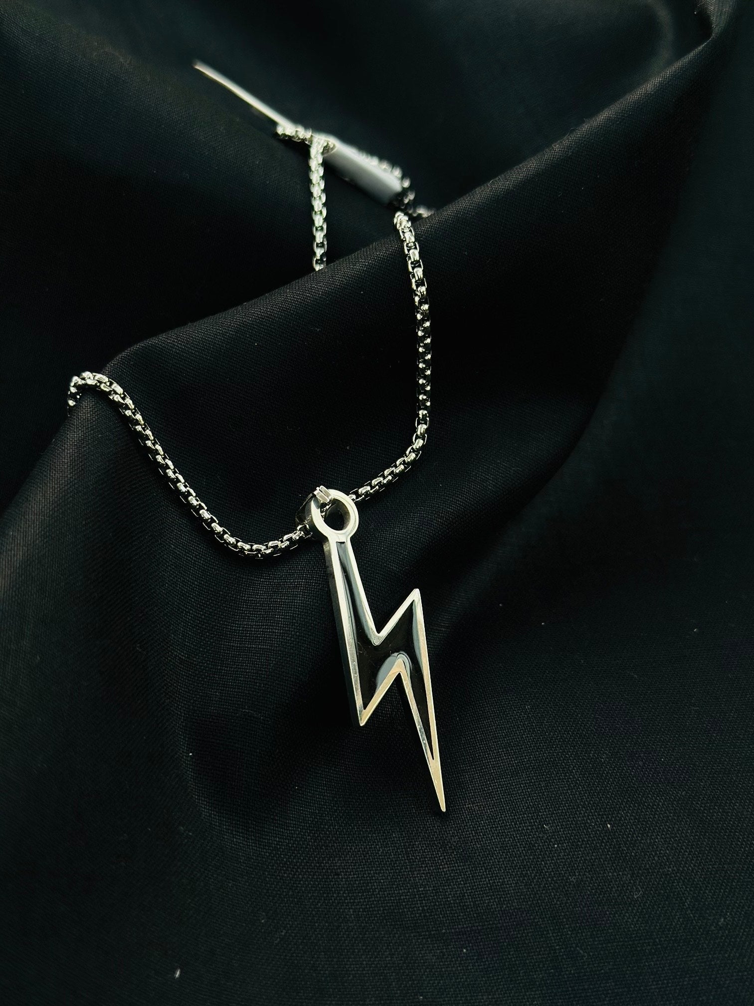 Flash Pendent