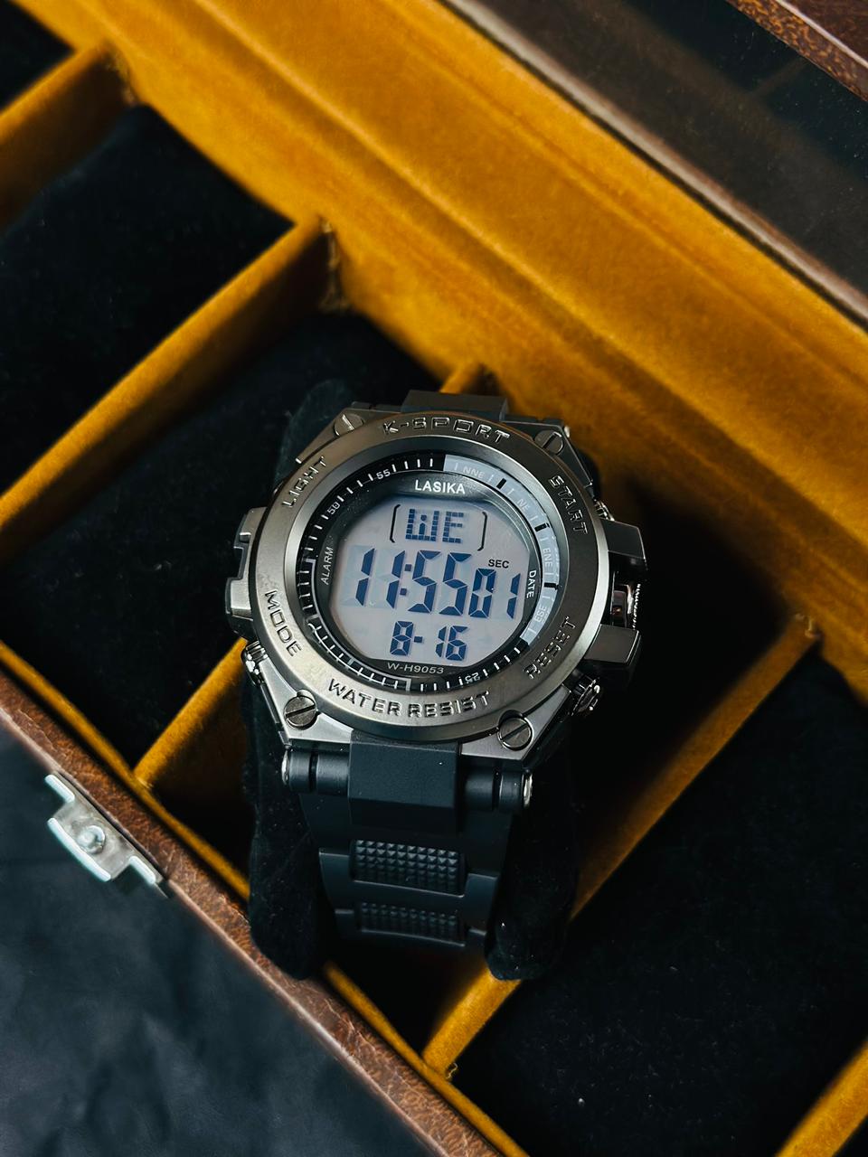 sport watch full waterproof