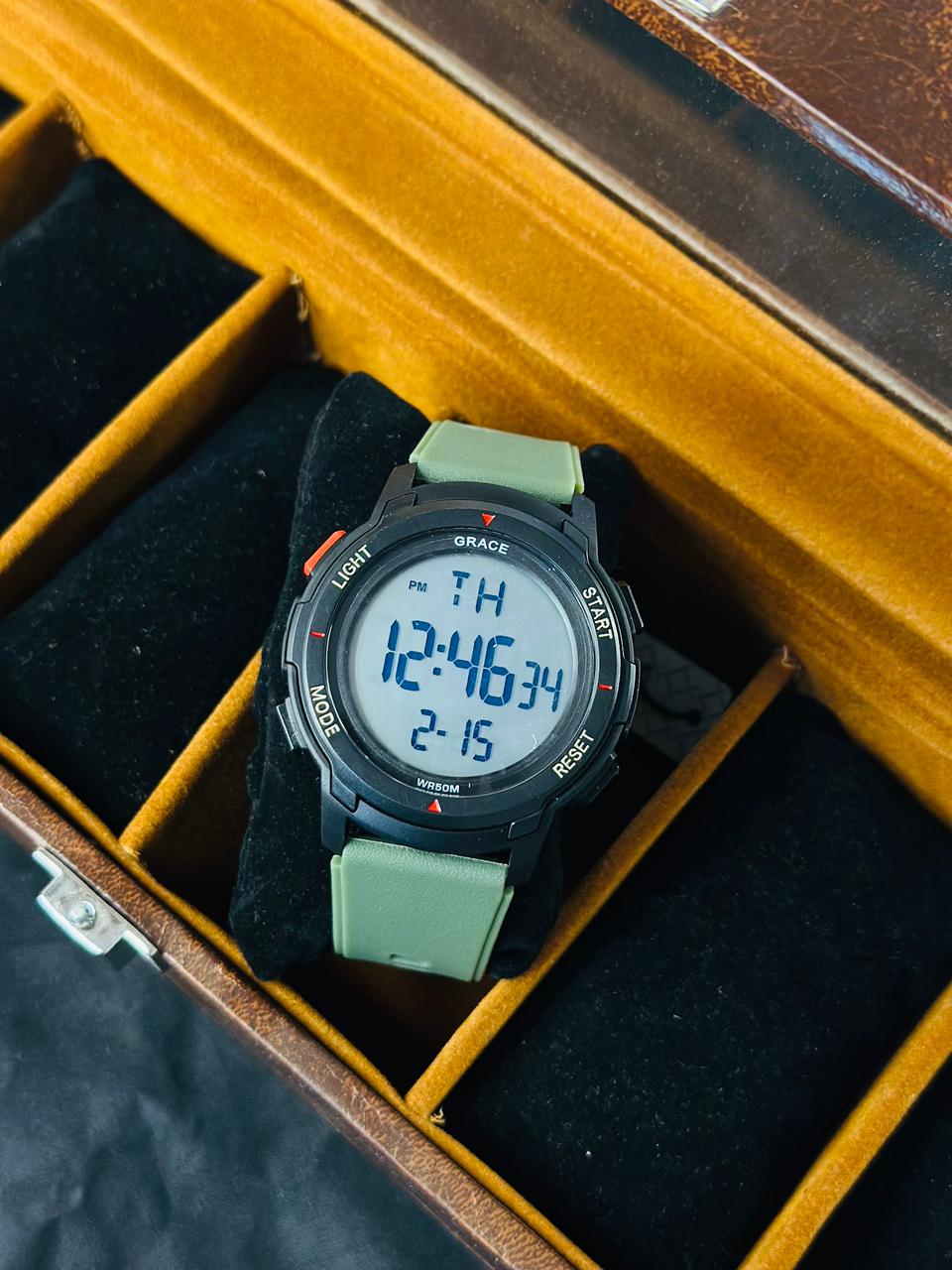 sport watch full waterproof