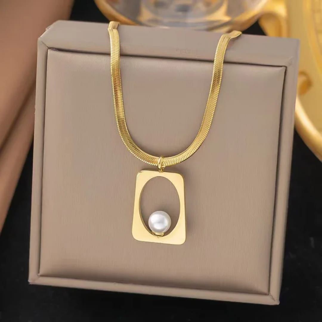 charm geometric pearl