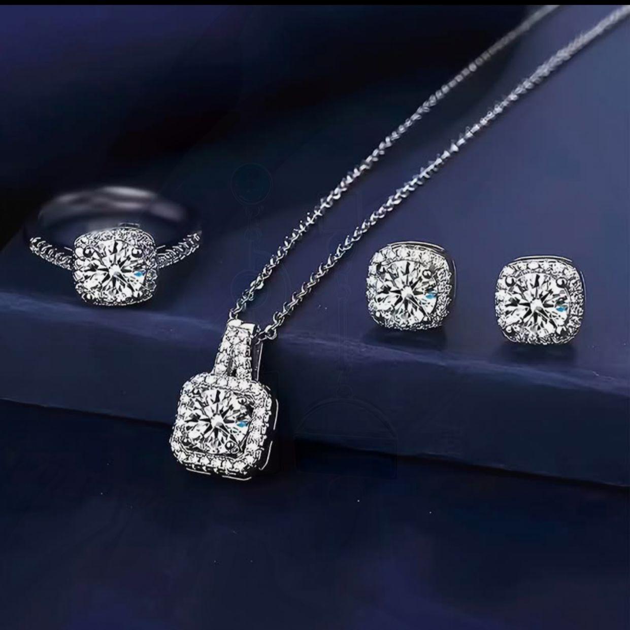 Glamorous  Silver Jewelry Set - Necklace,Earring & Ring